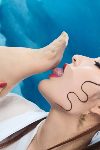 碧昂丝佩戴 Messika Paris 高级定制珠宝,现身 Big Game 橄榄球赛|官方正版(图2) 官方正版